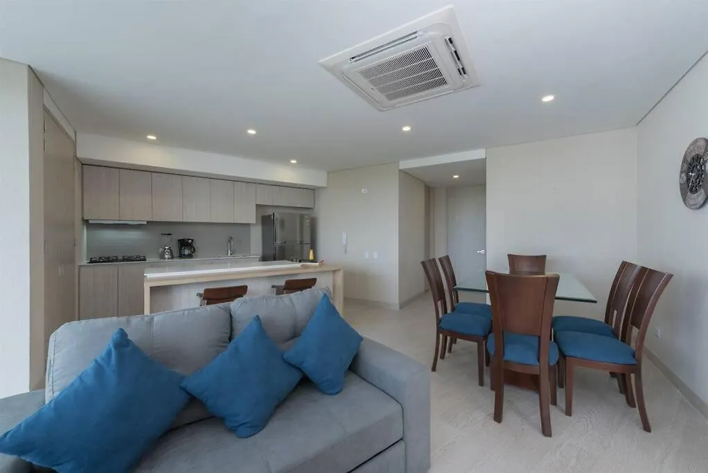 2Bd Next To Beach W Pvt Jacuzzi Martinique 74 Cartagena 0*,  Colombia