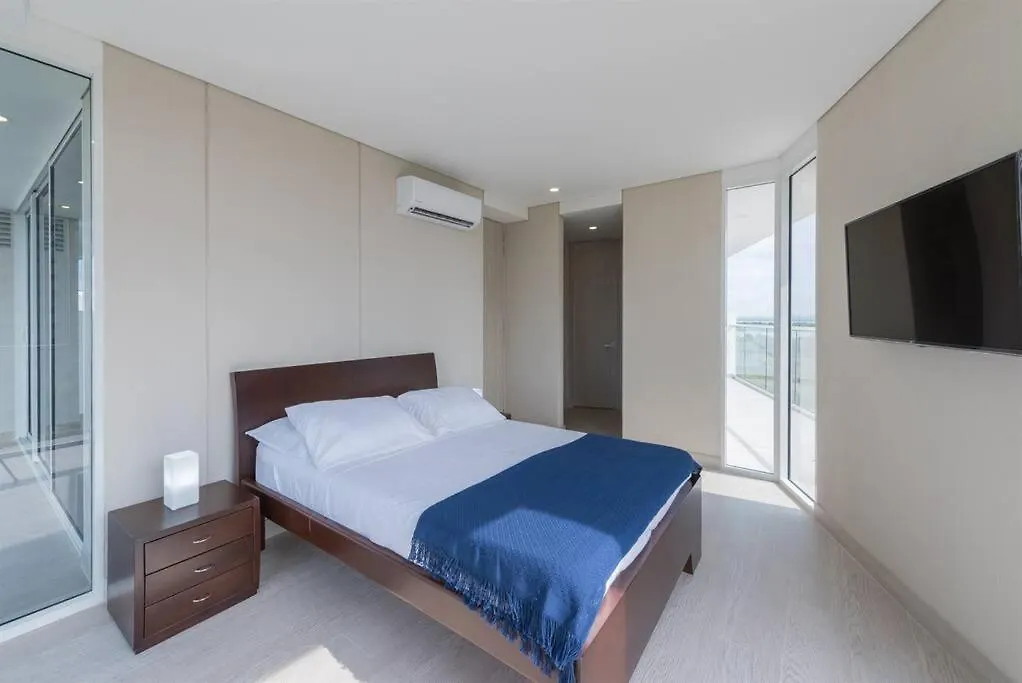 2Bd Next To Beach W Pvt Jacuzzi Martinique 74 Cartagena Apartment