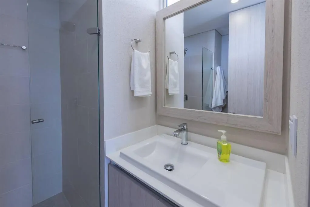2Bd Next To Beach W Pvt Jacuzzi Martinique 74 Cartagena Apartment