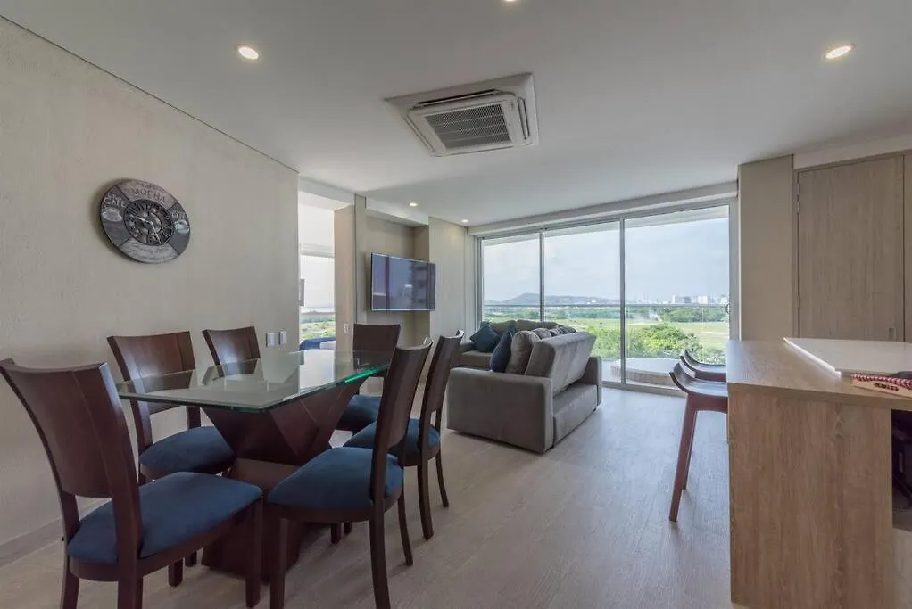 2Bd Next To Beach W Pvt Jacuzzi Martinique 74 Cartagena Apartment