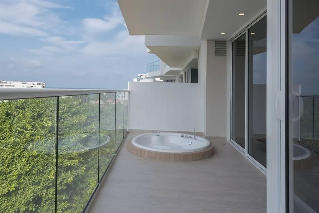 2Bd Next To Beach W Pvt Jacuzzi Martinique 74 Cartagène Appartement