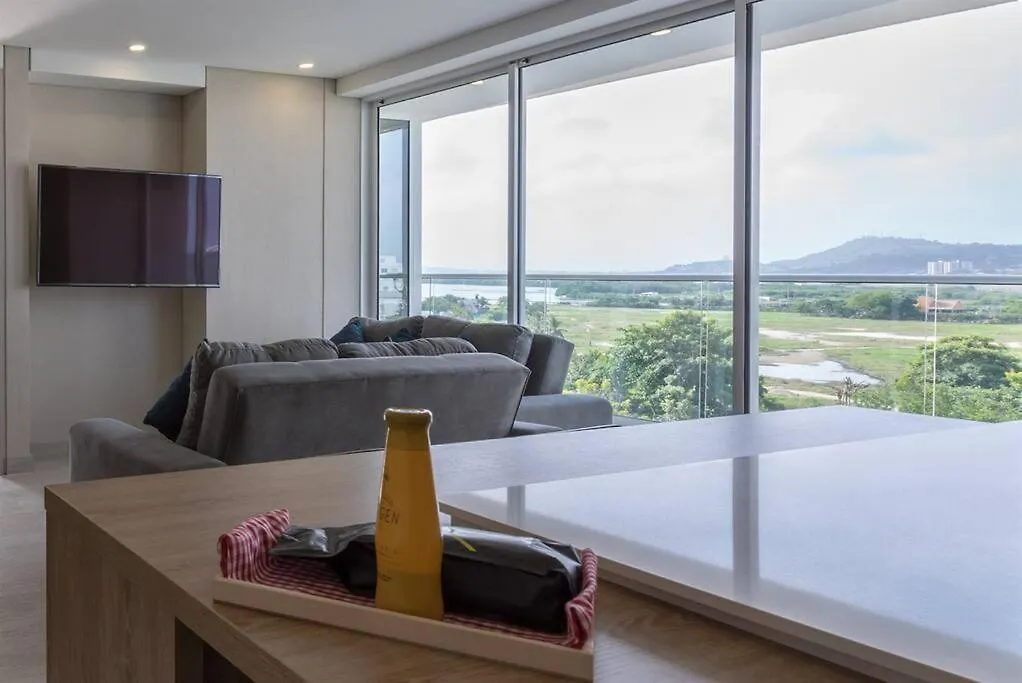 2Bd Next To Beach W Pvt Jacuzzi Martinique 74 Cartagène