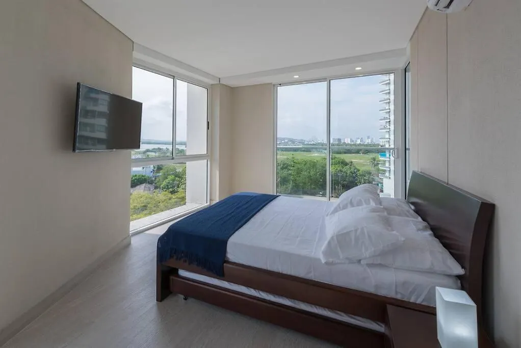 2Bd Next To Beach W Pvt Jacuzzi Martinique 74 Cartagena 0*,  Colombia